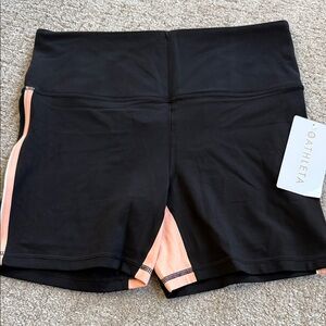 NWT Athleta Elation Tipped Short size L
